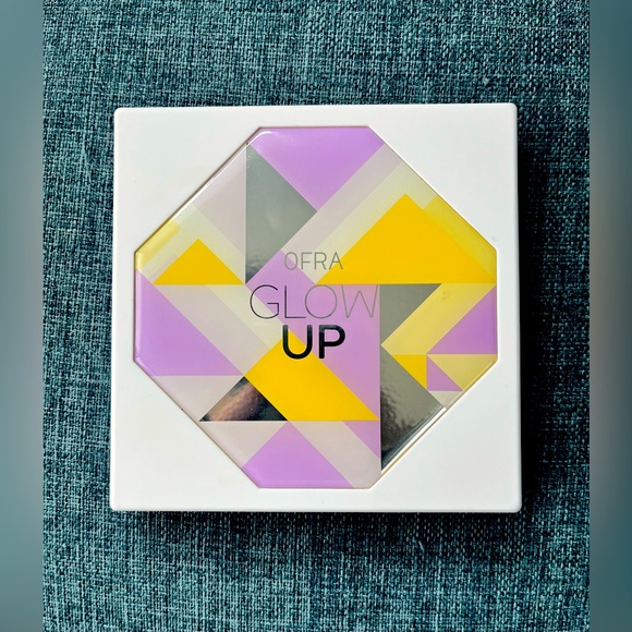 OFRA Glow Up Highlighter Palette - Picture 1 of 4